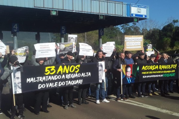 Manifestações fortes, ameaças de bomba e prisões, marcam manifestação contra o modelo de concessão do pedágio