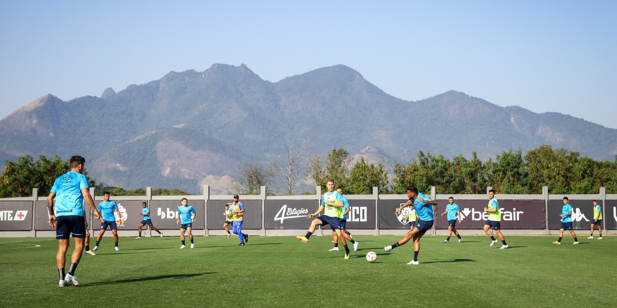 Na partida de ida, na última semana, o Tricolor venceu por 2 a 1, no Couto Pereira, em Curitiba, e tem a vantagem de jogar pelo empate para garantir a vaga nas quartas de final. Na partida de ida, na última semana, o Tricolor venceu por 2 a 1, no Couto Pereira, em Curitiba, e tem a vantagem de jogar pelo empate para garantir a vaga nas quartas de final.