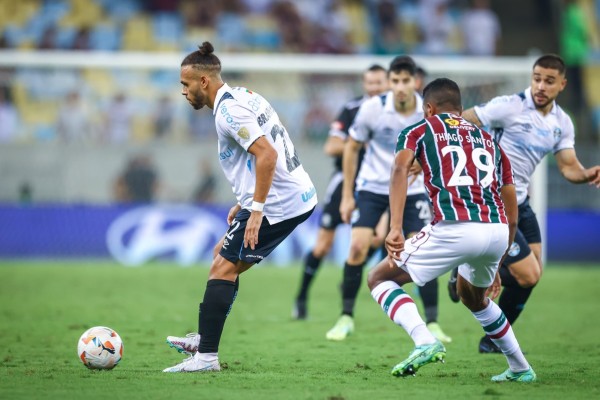 Após placar de 2 a 1 no tempo normal, Tricolor Gaúcho foi superado por 4 a 2 nas penalidades máximas.