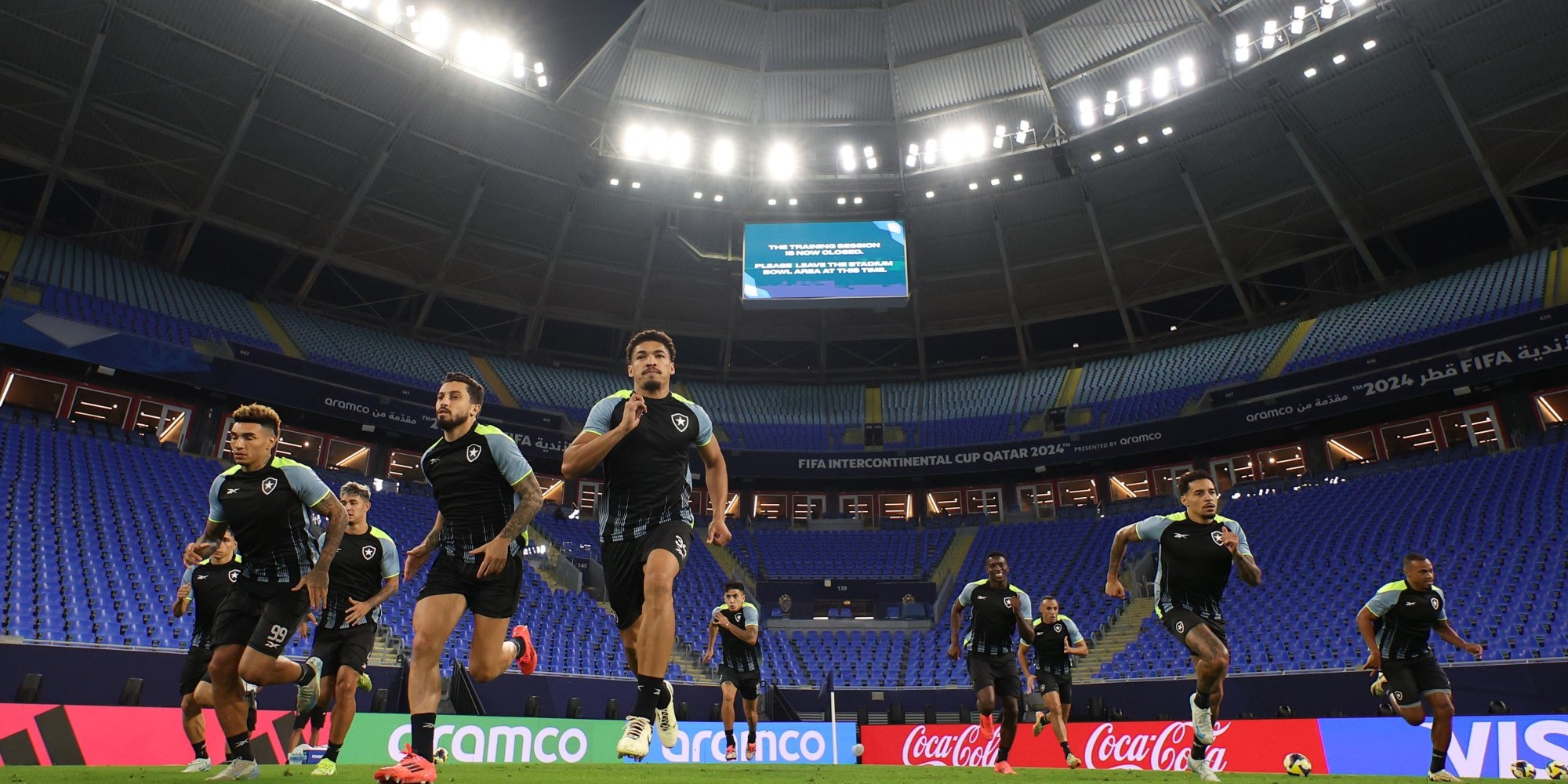 Atual campeão da Libertadores e do Brasileirão, o Glorioso entra em campo às 14h, no Estádio 974, em Doha, no Catar. Atual campeão da Libertadores e do Brasileirão, o Glorioso entra em campo às 14h, no Estádio 974, em Doha, no Catar.