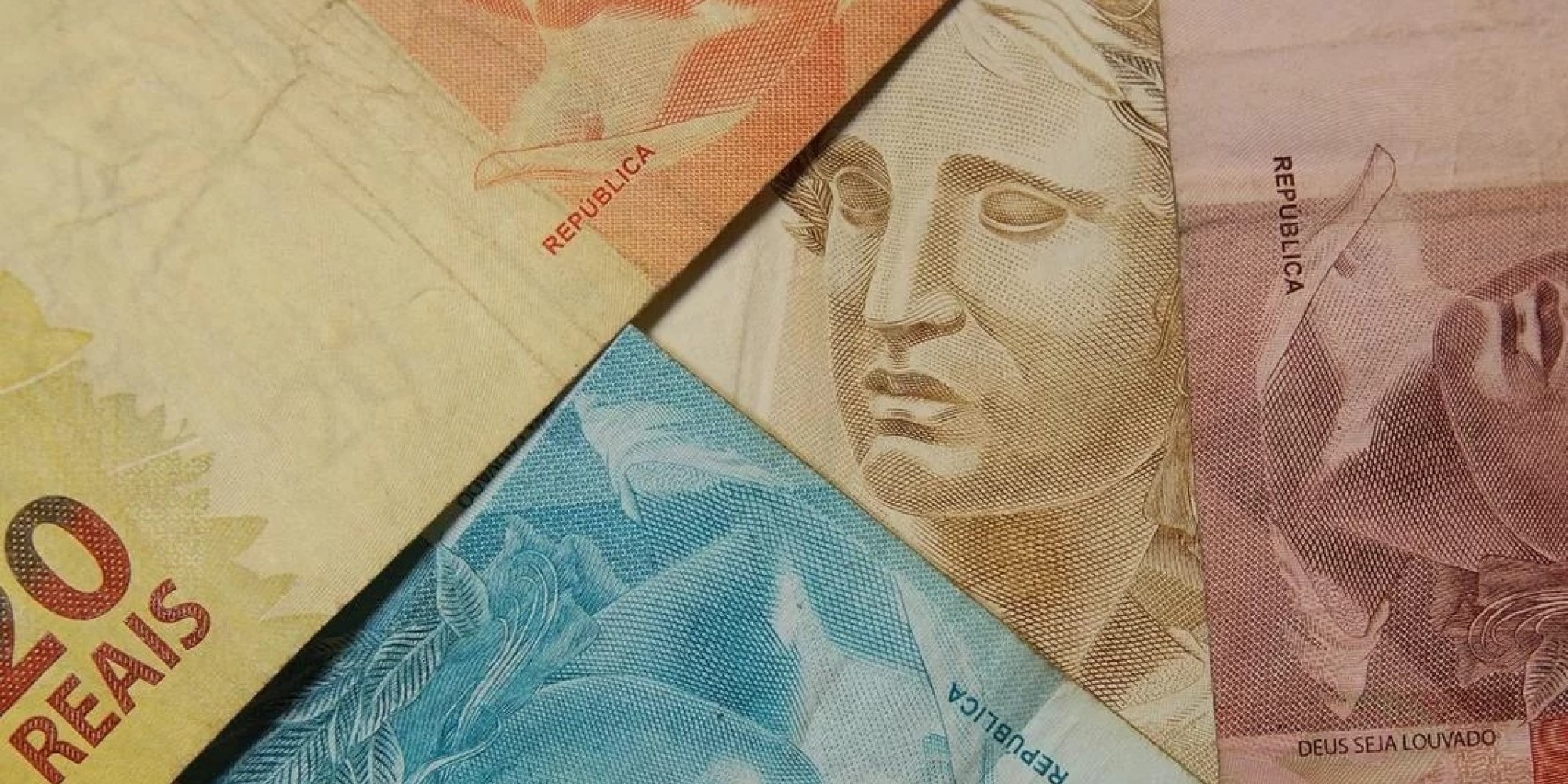 Auxílio Brasil começa a pagar R$ 600 a 20,65 milhões nesta segunda