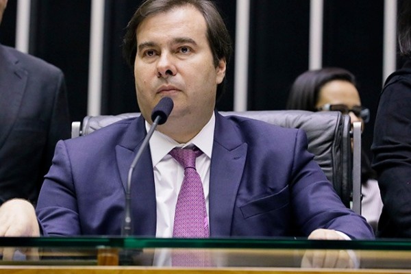 Solicitação foi feita ao presidente da Câmara dos Deputados Rodrigo Maia