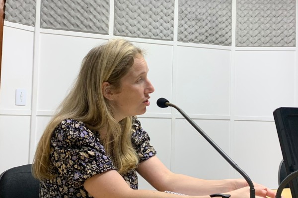 Secretária repassou informações sobre regras para matrículas 