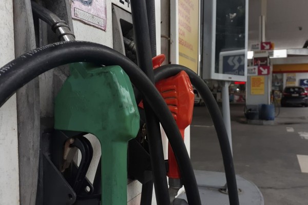 Mais um aumento da gasolina e do diesel