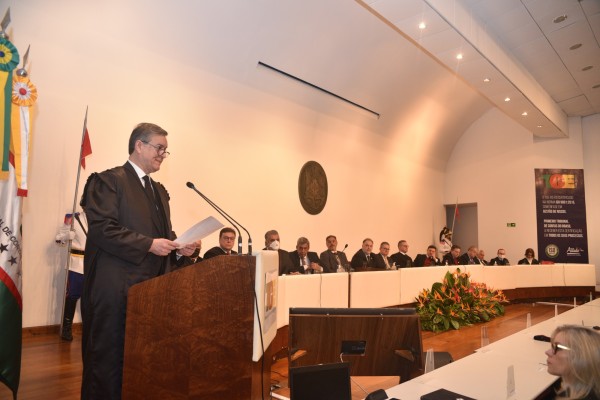 Edson Brum toma posse como conselheiro do TCE-RS