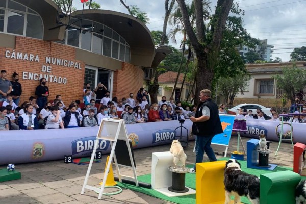 Apresentação foi realizada nesta sexta-feira (19)