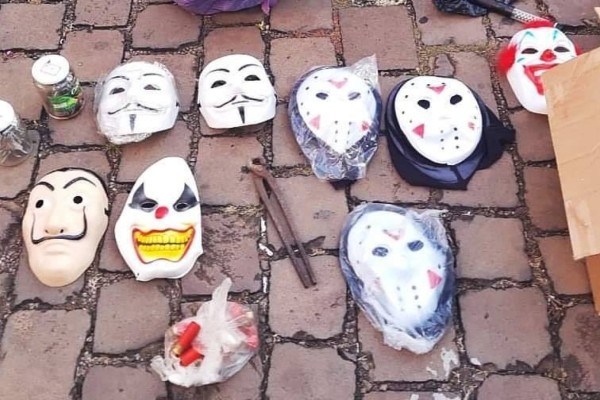 Máscaras utilizadas no ataque as agências foram apreendidas 