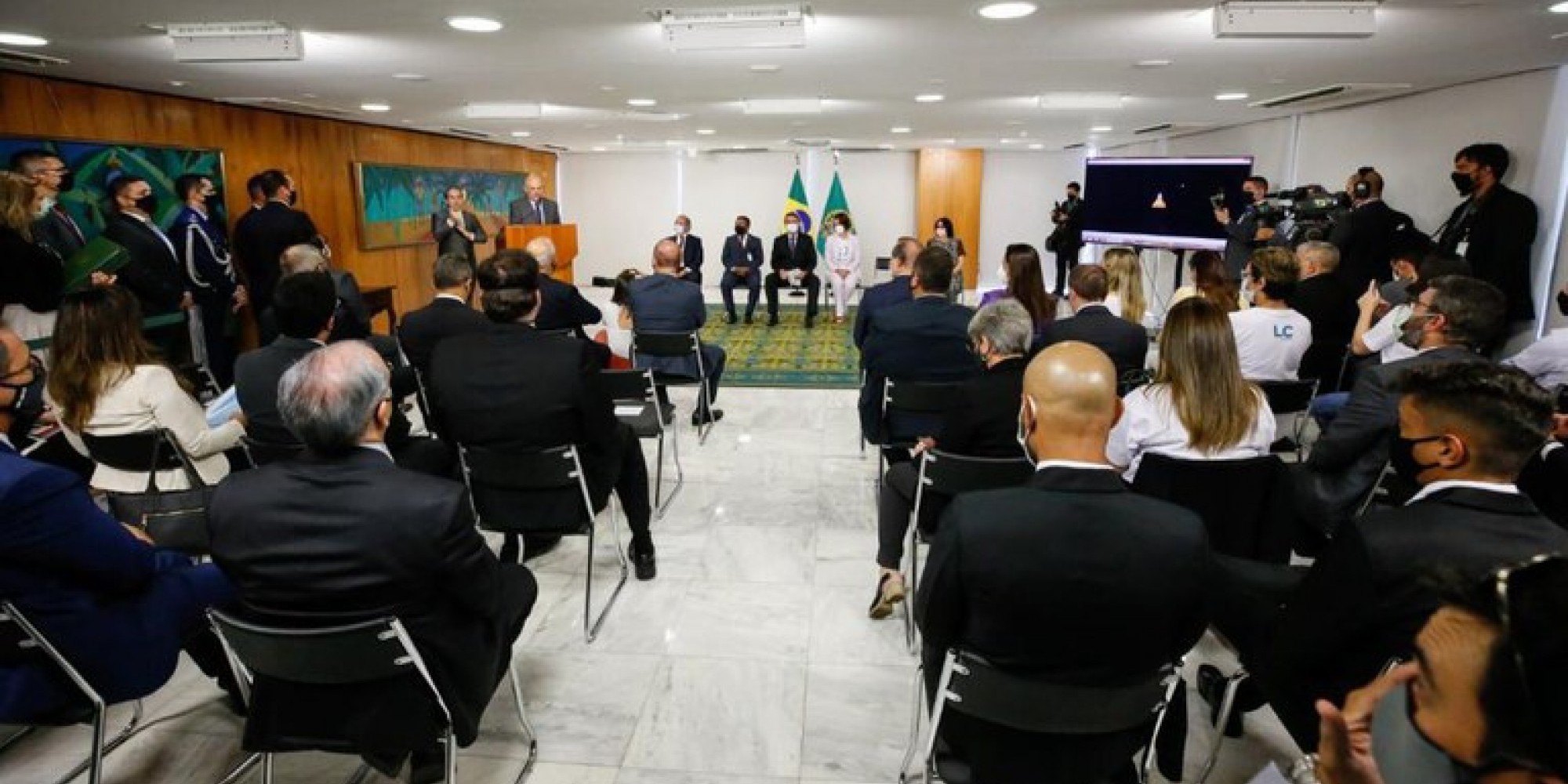 O decreto que regulamenta o novo fundo foi assinado, nesta segunda (22), pelo Presidente Jair Bolsonaro O decreto que regulamenta o novo fundo foi assinado, nesta segunda (22), pelo Presidente Jair Bolsonaro