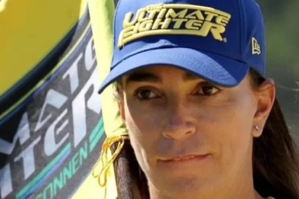Ícone do vôlei, Isabel Salgado morre aos 62 anos