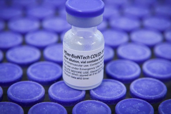 Brasil recebe mais 1,1 milhão de doses da Pfizer
