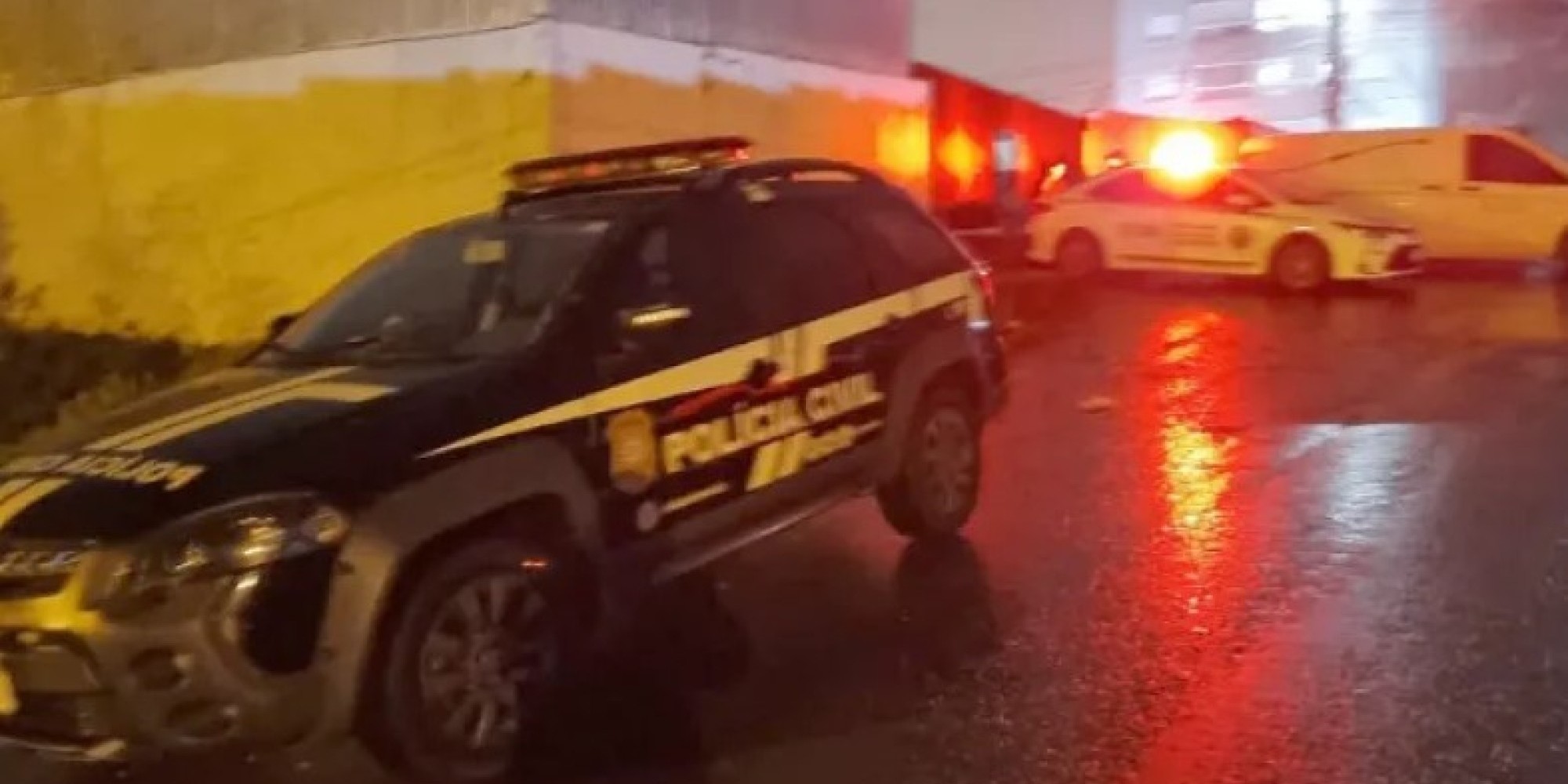 Homem é morto a golpes de martelo após discussão com casal