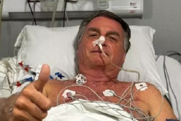 Bolsonaro se recupera na UTI em Brasília após cirurgia de 12 horas