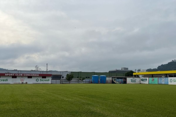 Iniciou hoje a 19ª Taça da Amizade Sub-15 em Roca Sales