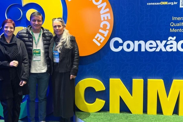 Lideranças de Encantado participam do Conexão CNM em Porto Alegre