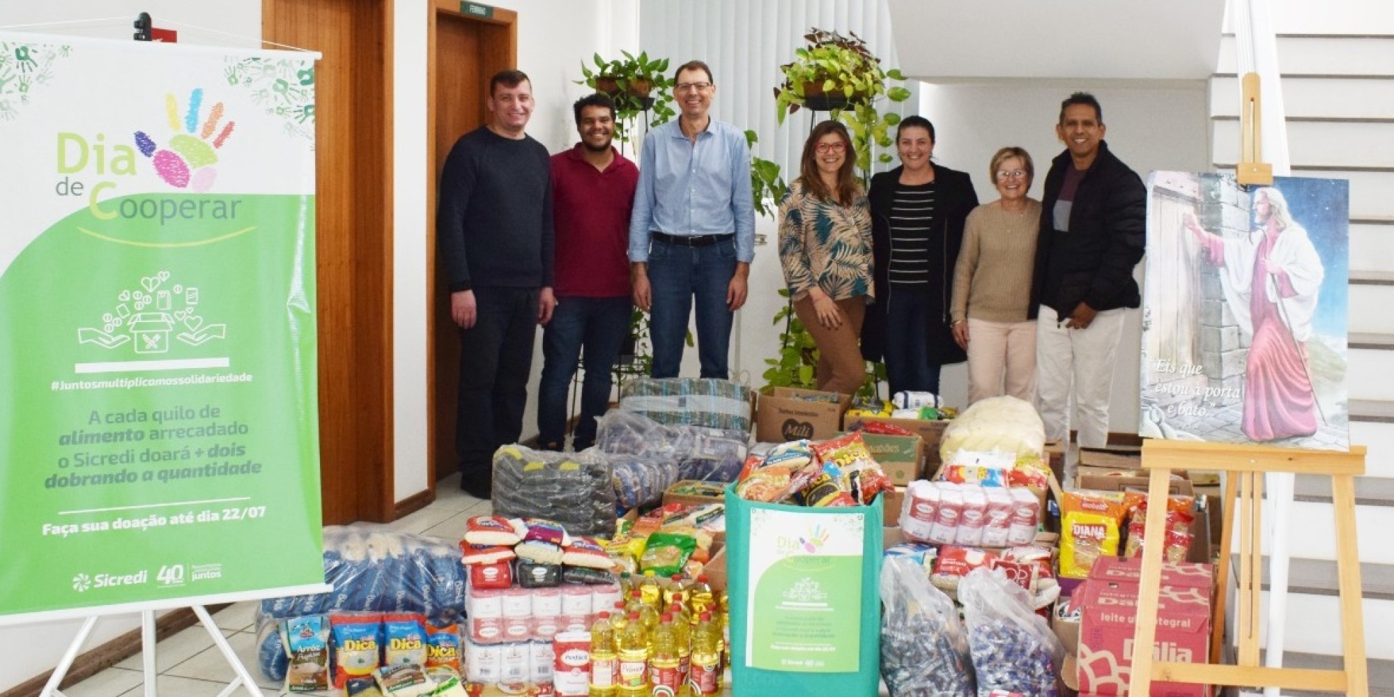 Alimentos arrecadados no Cristo Protetor são entregues