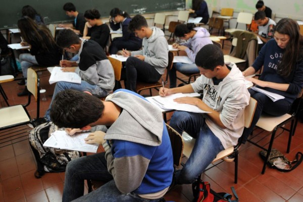 Novo ensino médio começa a ser implementado este ano