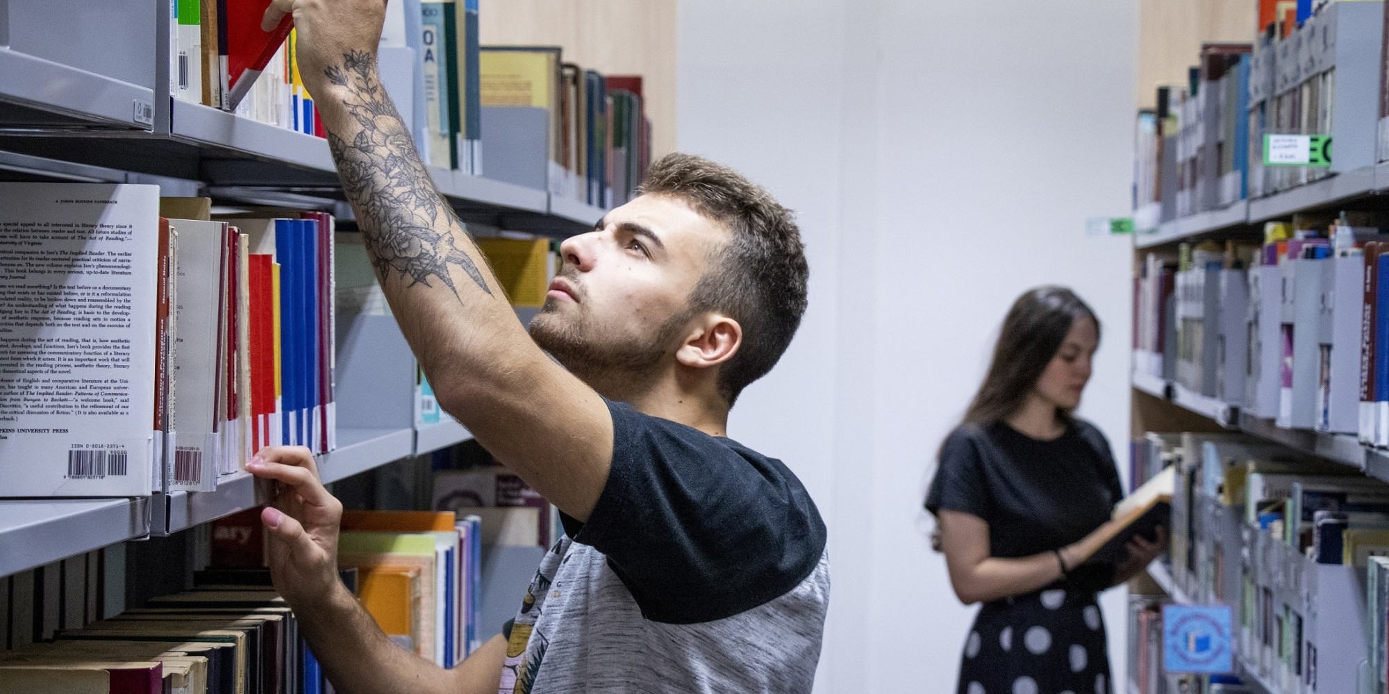 Abertas as inscrições para concorrer a bolsas de estudos do Santander Superamos Juntos