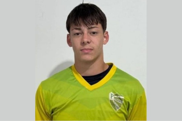 Goleiro de 17 anos morre após mal súbito em alojamento em Taquari