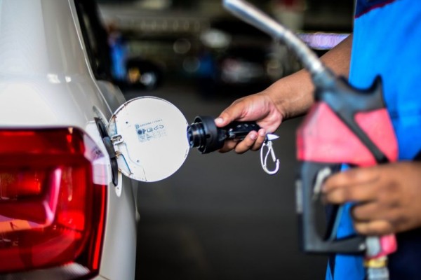 Petrobras reajusta nesta sexta-feira preços de gasolina, diesel e gás de cozinha