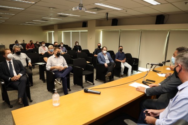 Em Porto Alegre, prefeito Jonas Calvi  participa de reunião no Ministério Público sobre deficiências do atendimento da RGE