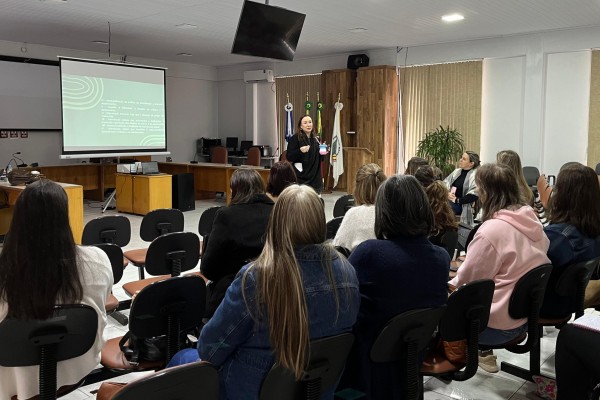 Professores de Muçum vivenciam momentos de aprendizado e troca na formação pedagógica