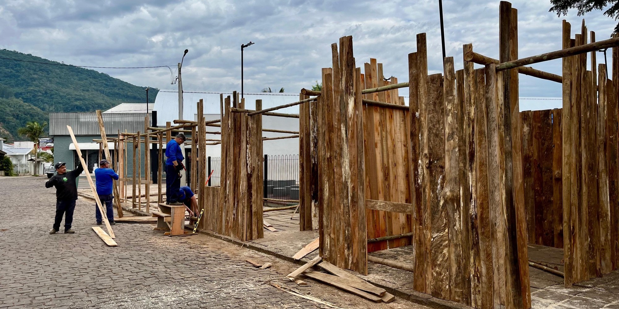 Muçum inicia construção das barracas da 34ª Semana Farroupilha