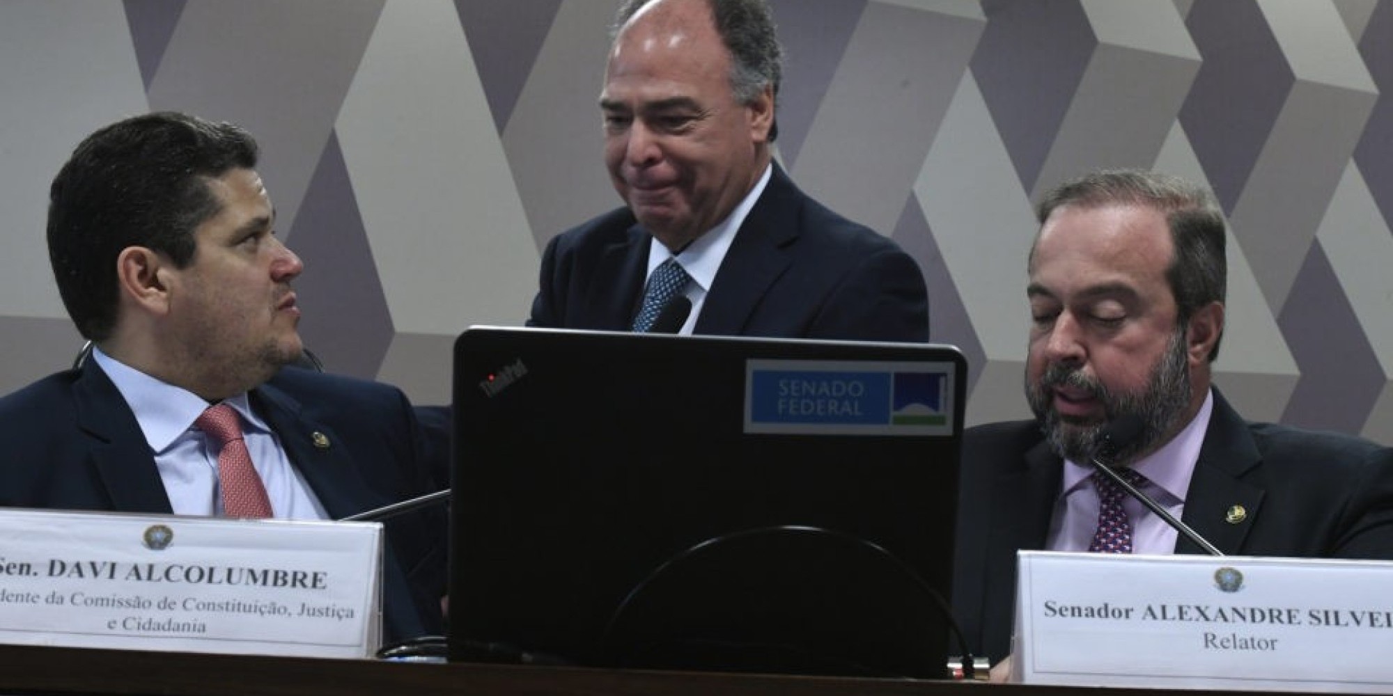 PEC fura-teto permite usar dinheiro parado em contas do PIS/Pasep