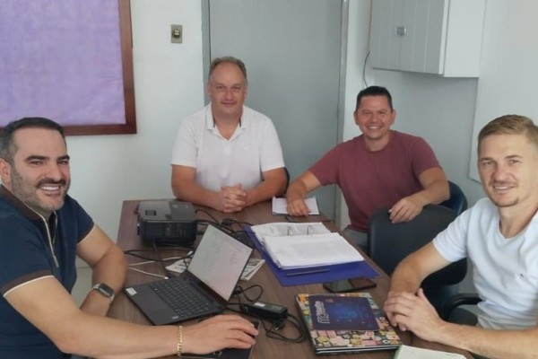 Reunião define execução da obra das 12 salas de aula