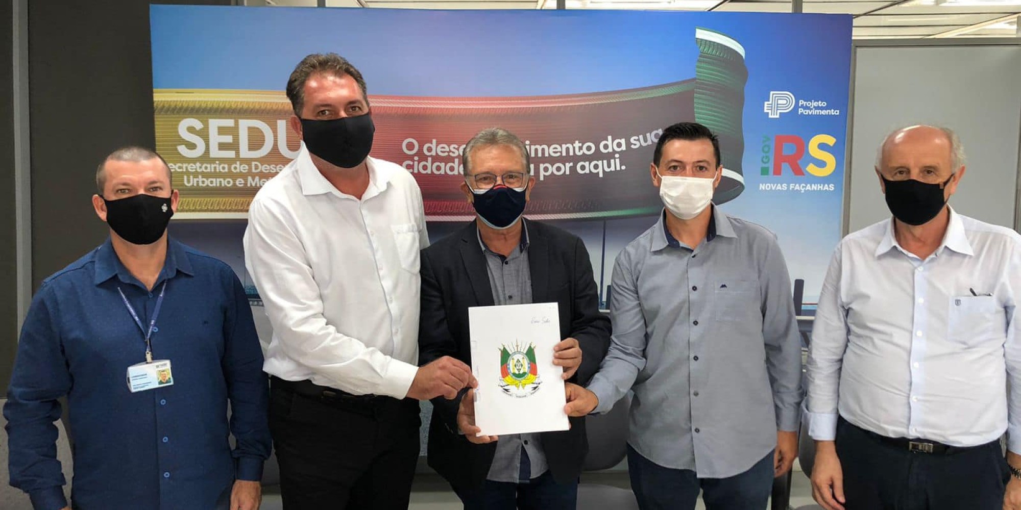 Roca Sales assina convênio Pavimenta RS