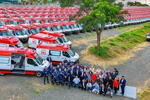 Governo Federal entrega 789 ambulâncias do Samu
