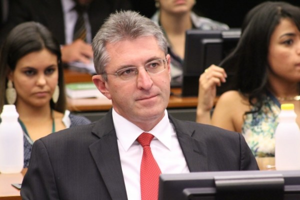 Schuch critica demora na votação do projeto que estende auxílio de R$ 600 a agricultores familiares