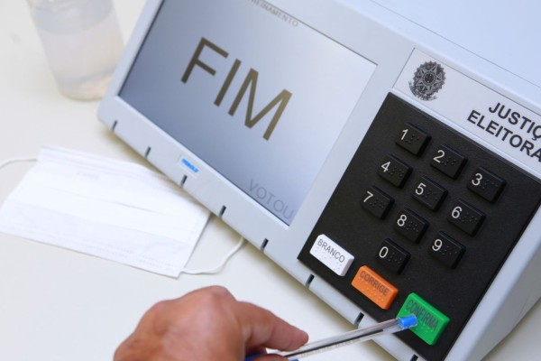 Eleições 2022: Justiça Eleitoral já substituiu 401 urnas eletrônicas