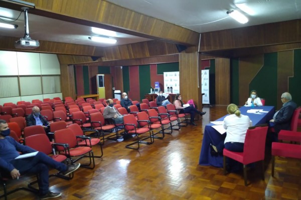 Participaram o presidente do STR, Gilberto Zanatta, secretários municipais e alguns assessores ligados à área