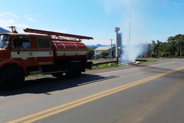 Sinistro ocorreu na manhã desta segunda-feira (3)
