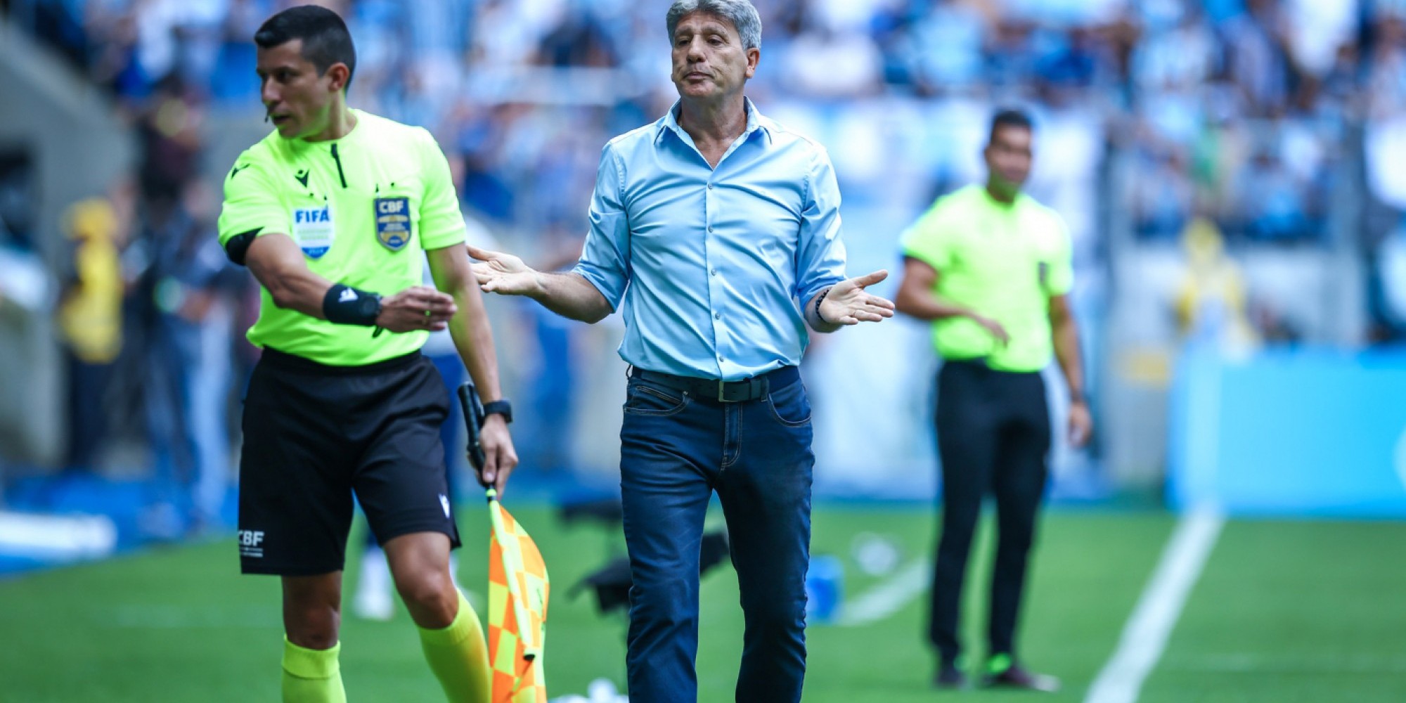 Em reunião realizada nesta segunda-feira (9), o treinador demonstrou o desejo de deixar o clube. Em reunião realizada nesta segunda-feira (9), o treinador demonstrou o desejo de deixar o clube.