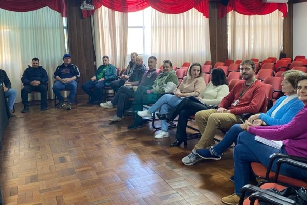 Produtor Gustavo Lorenzon assume presidência do CMDR e programa beneficiará 27 famílias com ações de recuperação ambiental e produtiva