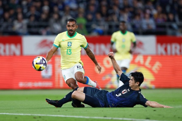 Seleção Brasileira foi batida por 3 a 2 em amistoso realizado na manhã desta terça-feira (14).