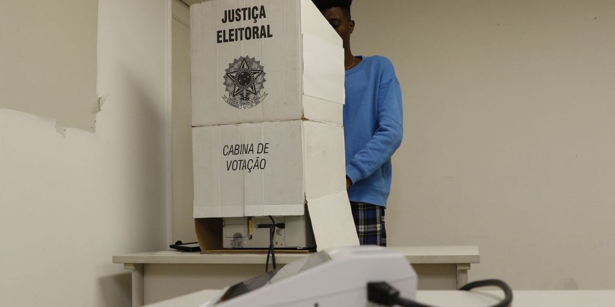 Quem não justificar terá dificuldade em solicitar documentos oficiais. Quem não justificar terá dificuldade em solicitar documentos oficiais.