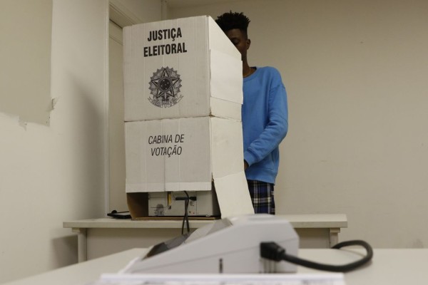 Quem não justificar terá dificuldade em solicitar documentos oficiais.