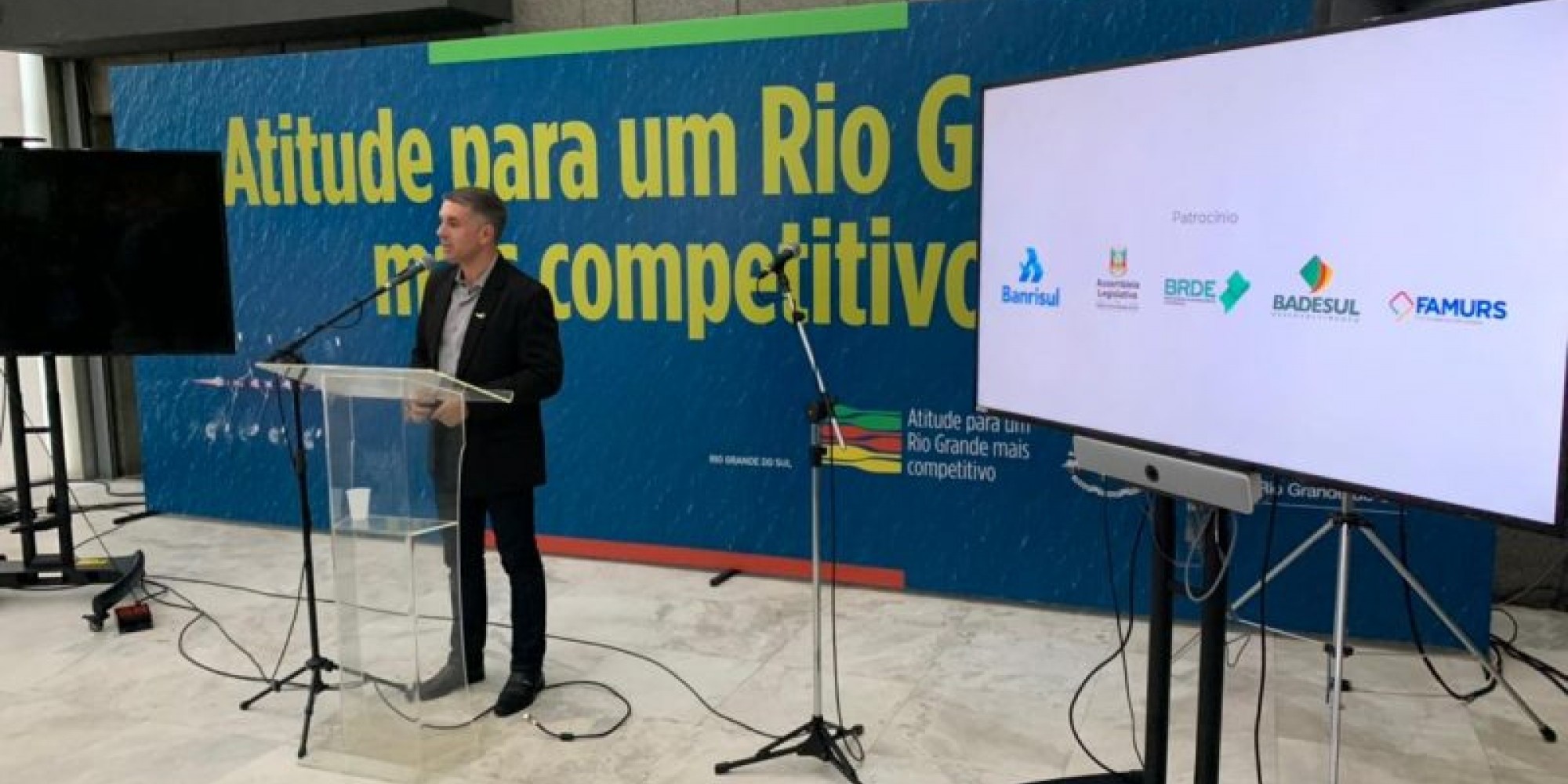 Para Hassen, são dados relevantes que servem como referência na busca por um aprimoramento constante nas gestões municipais Para Hassen, são dados relevantes que servem como referência na busca por um aprimoramento constante nas gestões municipais