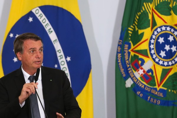 Jair Bolsonaro está internado desde a madrugada desta segunda-feira (3)