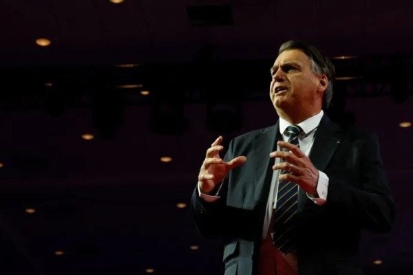Julgamento que pode deixar Bolsonaro inelegível inicia hoje no TSE 