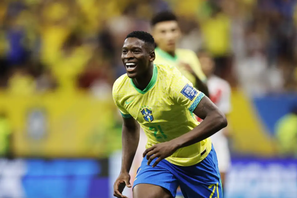 É a segunda vitória consecutiva da Seleção Brasileira, que voltará a campo pelas Eliminatórias em meados de novembro.