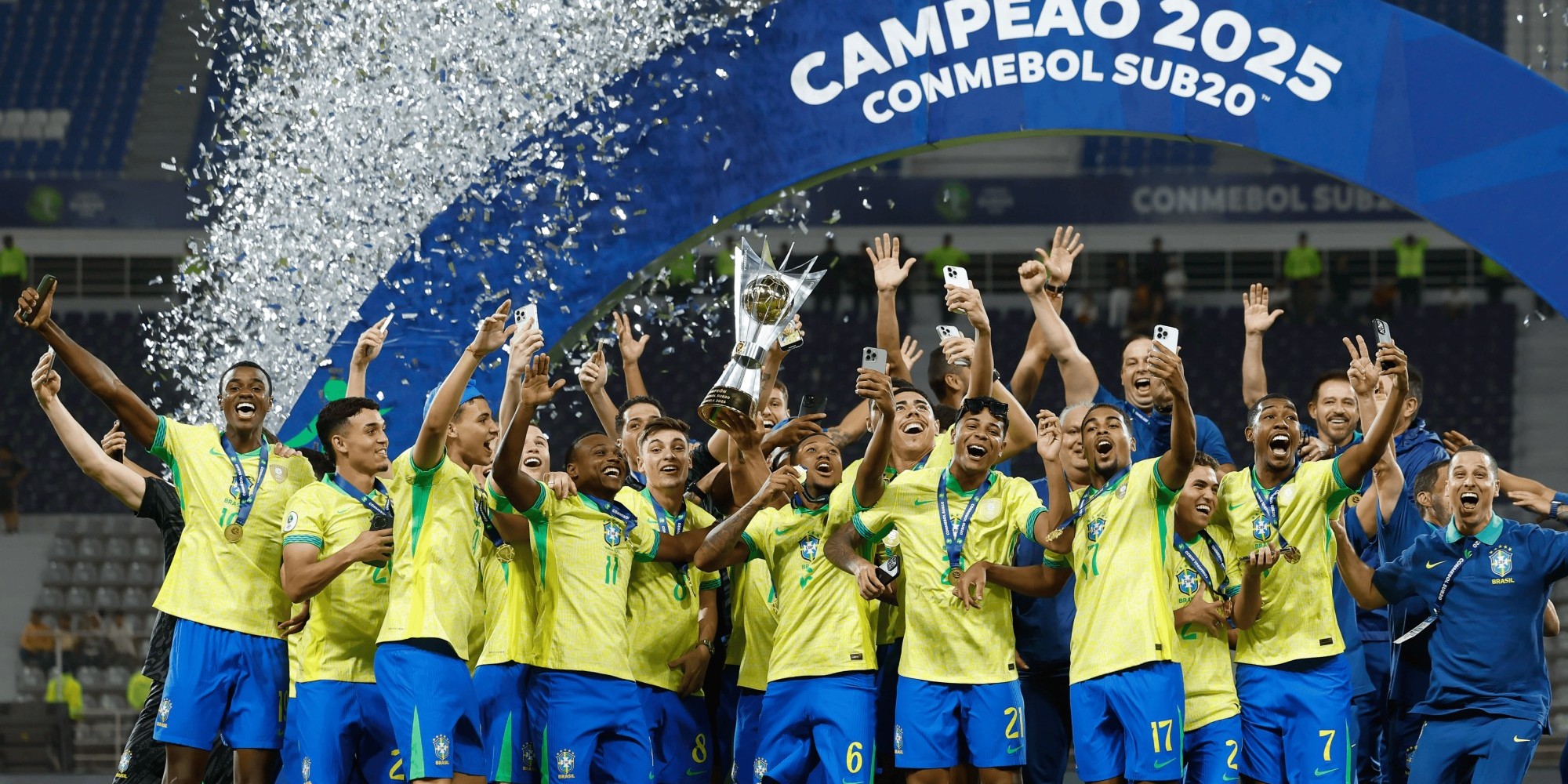 A Seleção Canarinho terminou o hexagonal final de forma invicta e garantiu vaga na Copa do Mundo da categoria, que será disputada no Chile no fim do ano. A Seleção Canarinho terminou o hexagonal final de forma invicta e garantiu vaga na Copa do Mundo da categoria, que será disputada no Chile no fim do ano.