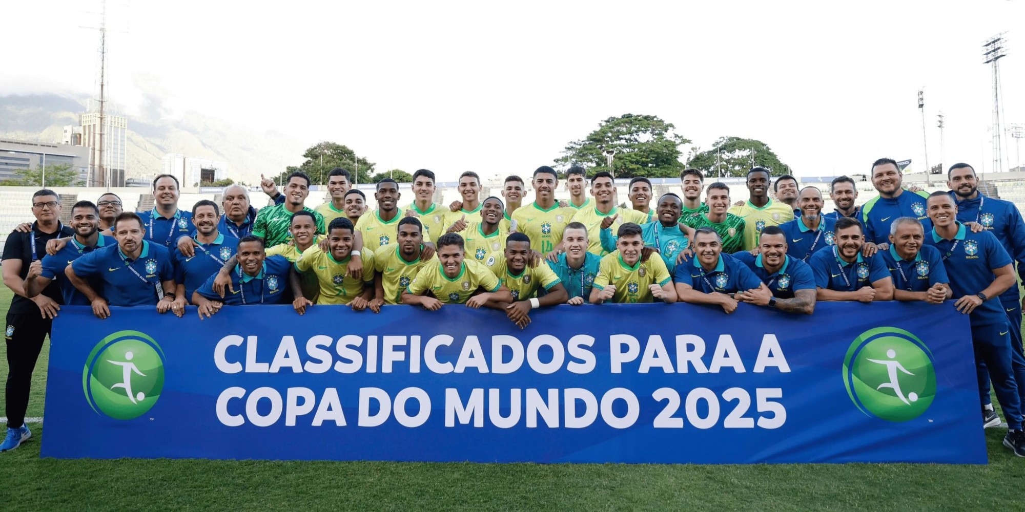 Na quinta-feira (13), a Seleção Canarinho vai enfrentar a Argentina, adversária direta pelo título do Sul-Americano. Na quinta-feira (13), a Seleção Canarinho vai enfrentar a Argentina, adversária direta pelo título do Sul-Americano.