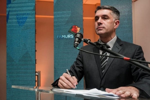 Famurs promove novo encontro para debater situação da Corsan