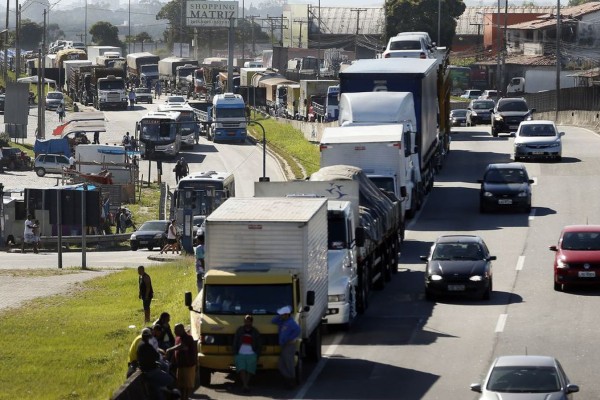 Motoristas que se declararam até 29 de agosto receberão R$ 2 mil.