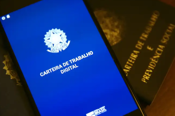 O PIS/Pasep de 2025 beneficia quem trabalhou formalmente em 2023, com pagamentos proporcionais ao tempo de serviço.