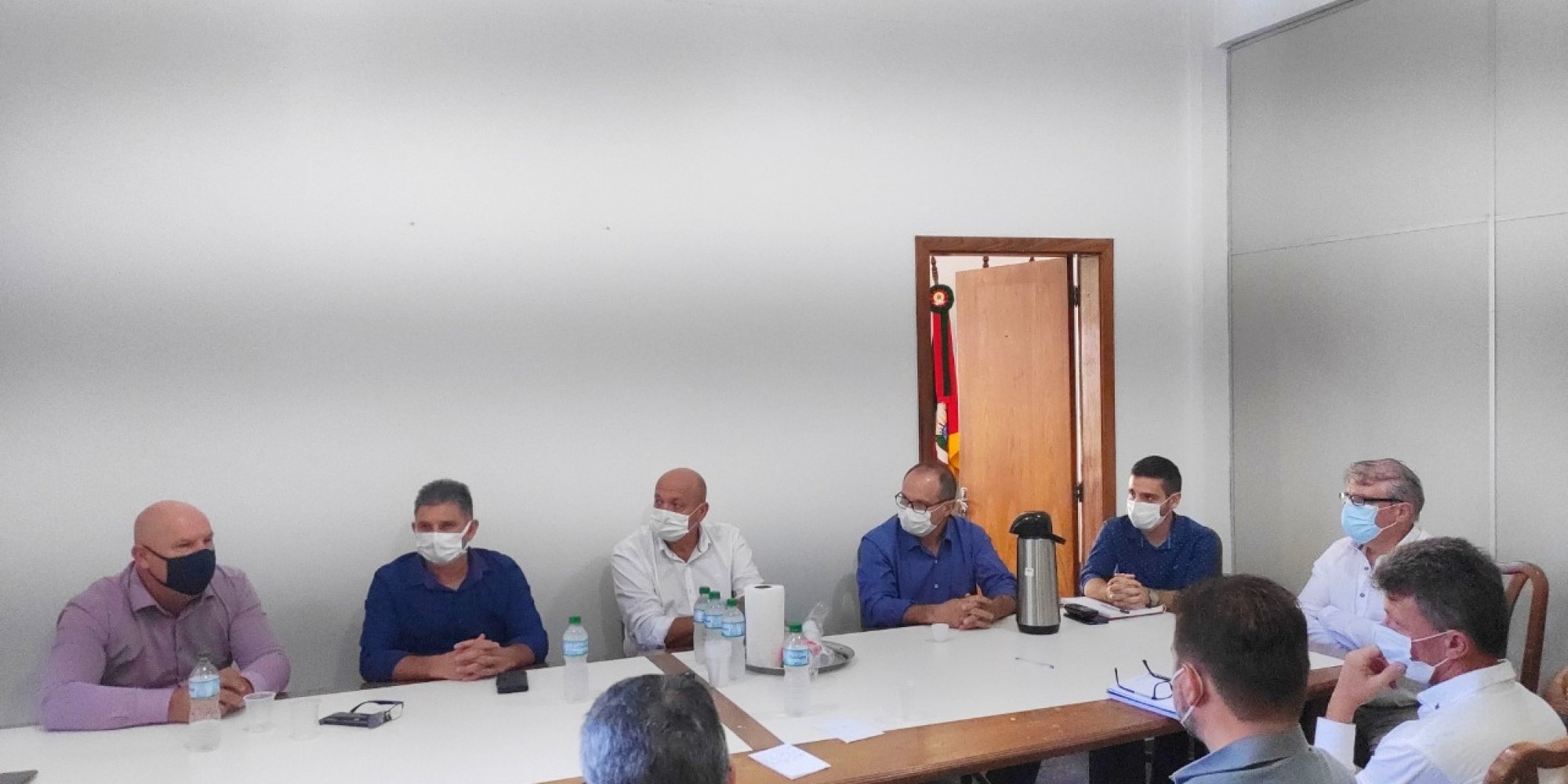 Reunião ocorreu nesta quinta-feira (22)