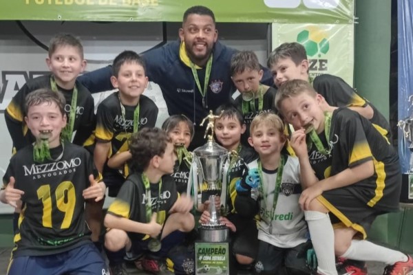 Pela Taça TG de Futsal Sub-12, disputada na sexta-feira (22), o CFM garantiu a liderança do grupo e a classificação à Série Ouro da segunda fase. Já no sábado (23), a equipe Sub-7 conquistou o título da Série Prata da Copa Estrela de Futsal.